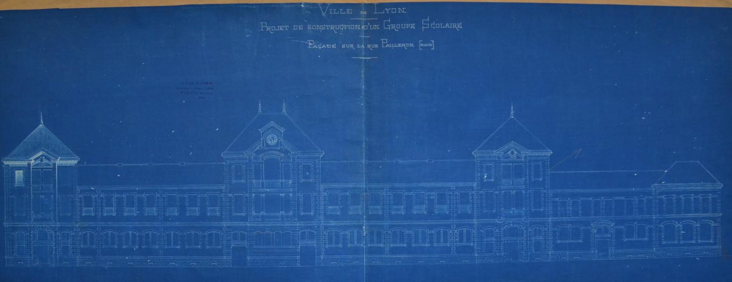 Façade du groupe scolaire Commandant Arnaud Lyon 4e, 1883 Lyon 4e (ACL 413W/13)