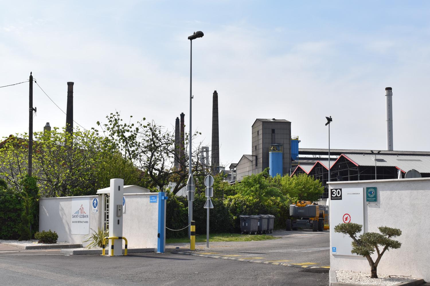 Société Française des Electrodes - Puis Société des Electrodes et Réfractaires Savoie et Carbone Savoie - Actuellement Saint-Gobain Savoie Réfractaires et Tokai Cobex Savoie