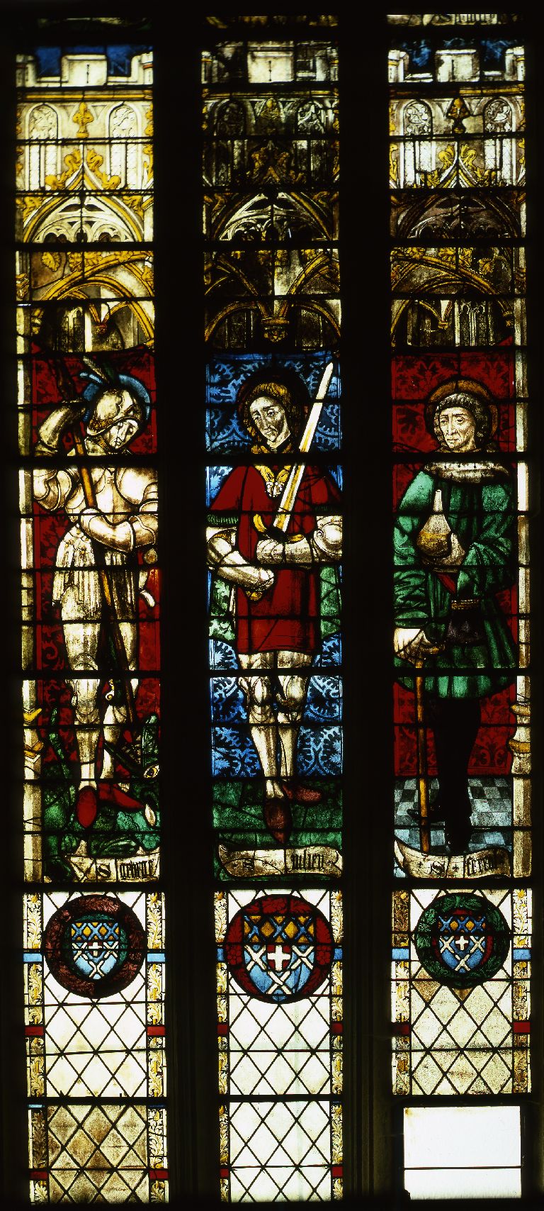 Verrière : saint Georges, saint Julien, saint Ferréol, saint Fortunat, saint Michel, saint Eustache (baie 2), verrière à personnages