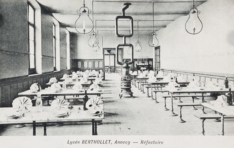 Lycée de garçons, actuellement Lycée Claude-Louis-Berthollet