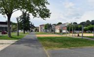 Ferme, puis école d'agriculture de Bonnefont, puis lycée d'enseignement général, technologique et professionnel et centre de formations professionnelles continues et d'apprentissage des métiers de l'agriculture et travaux forestiers, dits lycée agricole de Bonnefont