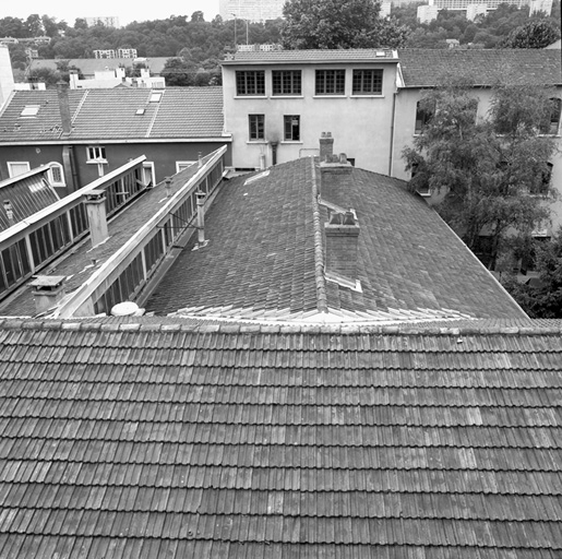 Usine textile AGB Albert Godde-Bedin et Compagnie puis Mondon et Cie actuellement école professionelle dite maison des compagnons du tours de France