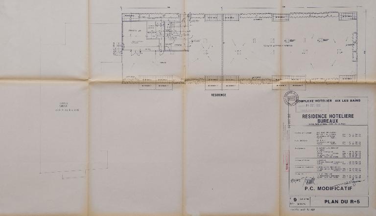 Immeuble, résidence de tourisme Les Loges du Park et immeuble de bureaux, cabinet de radiologie