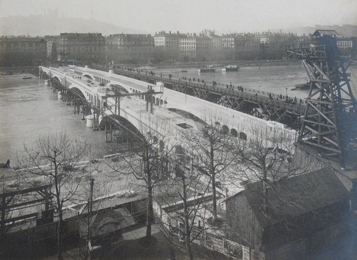 Pont de la Victoire, puis pont routier Wilson