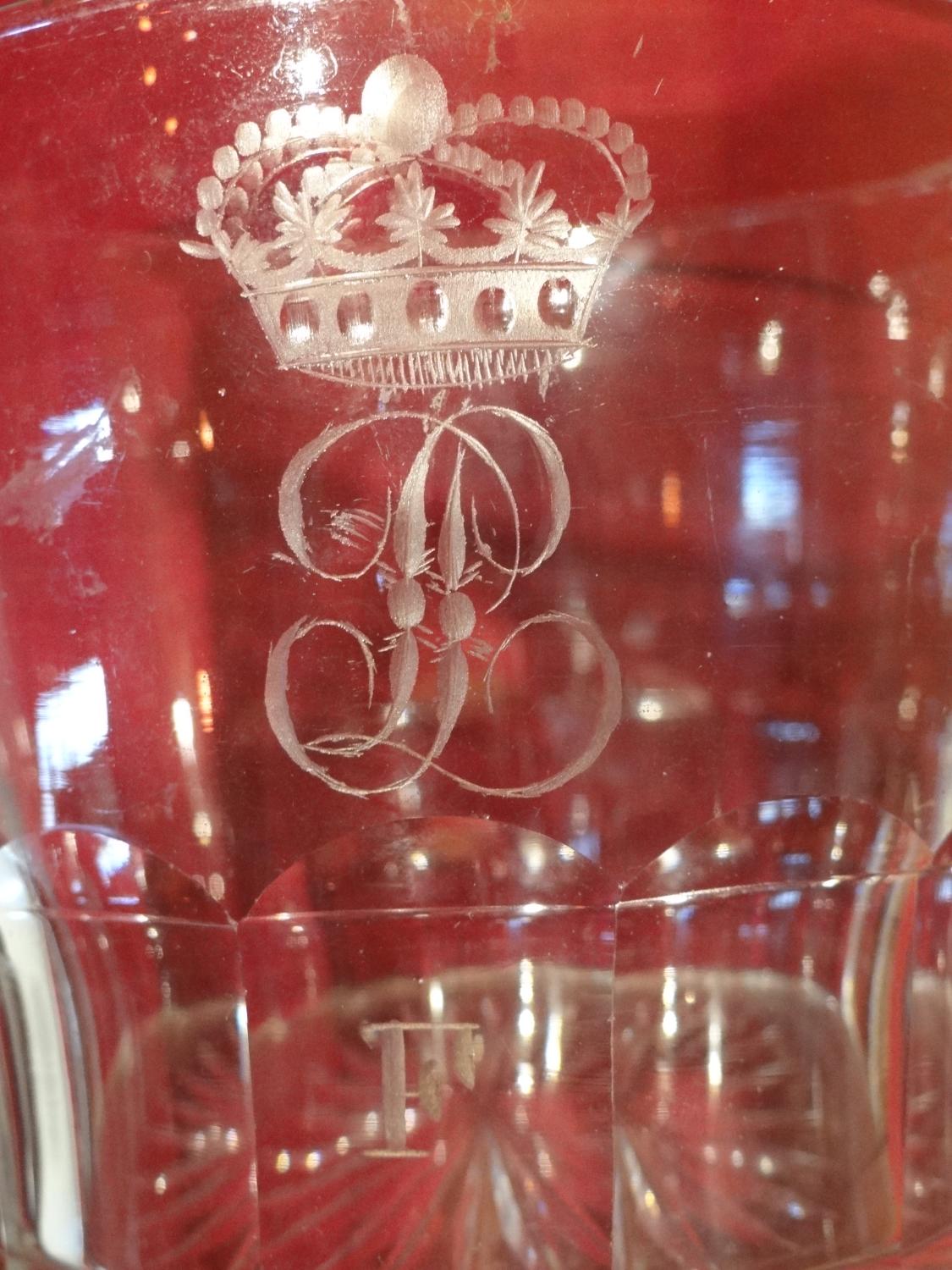 rafraichissoir à verre au chiffre de Louis Philippe 1er pour le château de Fontainebleau