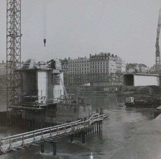 Pont routier et ferroviaire (métropolitain) Morand