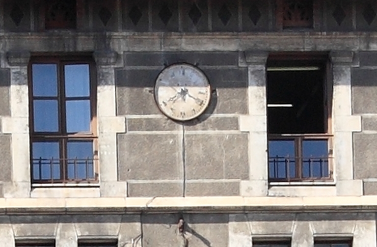 Horloge d'édifice No 4