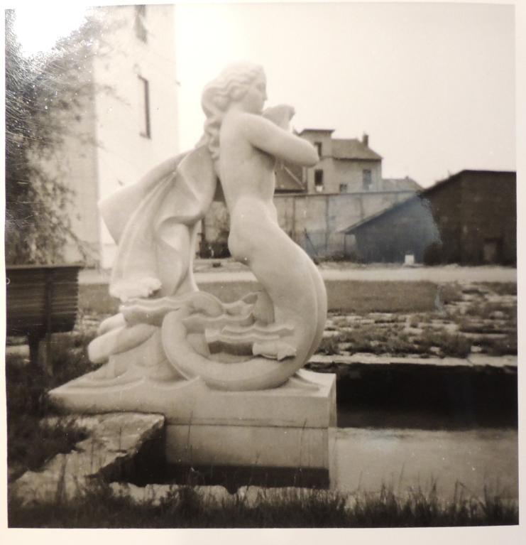 Sculpture (ronde bosse) : Sirène