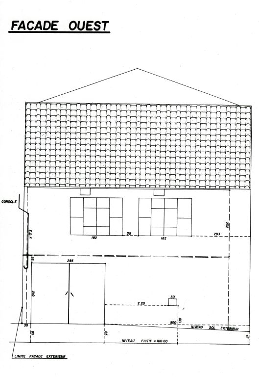 Maison de religieuses, puis mairie-école, actuellement maison