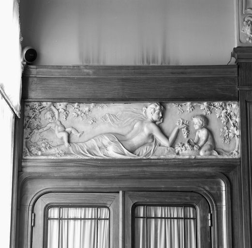 Quatre bas-reliefs (ensemble du salon Crinoline (aujourd'hui salon Gallé))