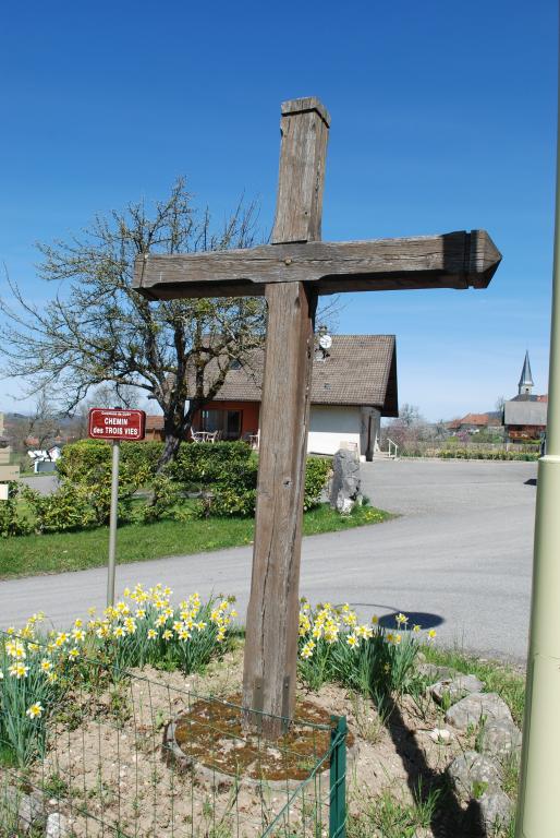 Croix de chemin dite Croix des Trois Vies