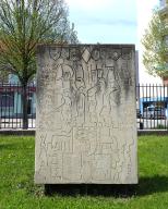 Ensemble de 3 reliefs gravés : Vie, Intelligence, Symboles du Dauphiné