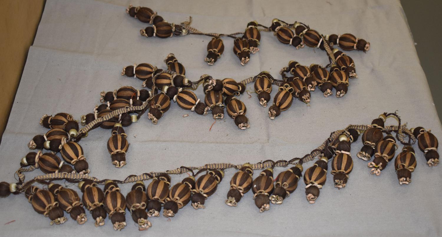 Ruban de passementerie à glands marron et beige