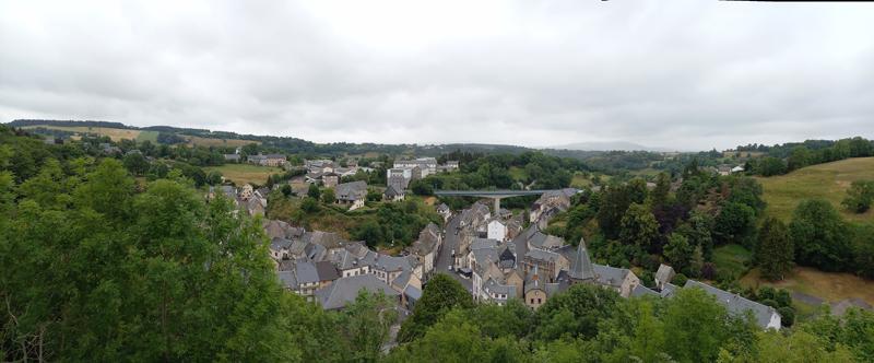 Foyer de progrès agricole, puis centre de formation professionnelle agricole, puis collège agricole, actuellement lycée professionnel agricole de Rochefort-Montagne