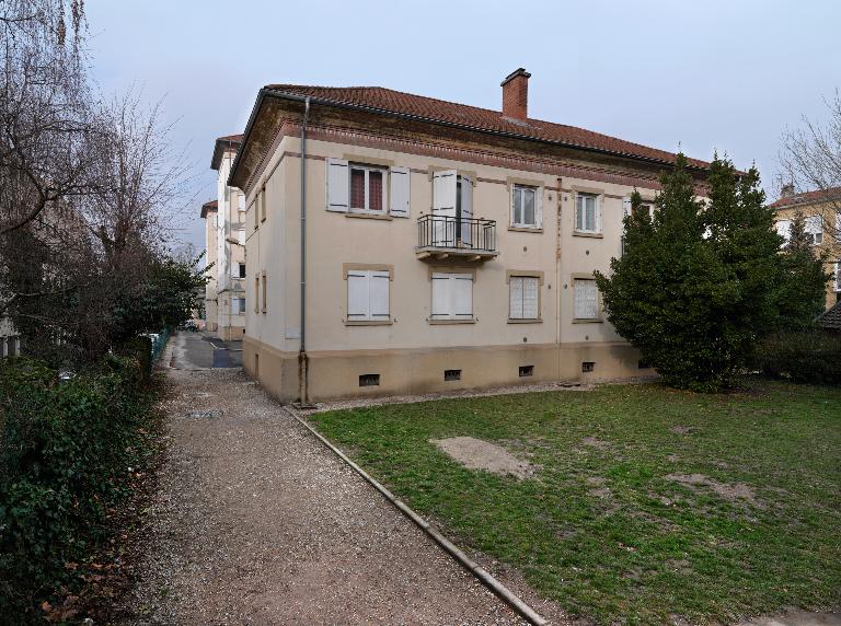 ancienne cité SNCF dite "Denfert-Rochereau" actuellement habitat Sud-est méditerranée