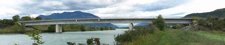 Pont routier de Cressin-Rochefort