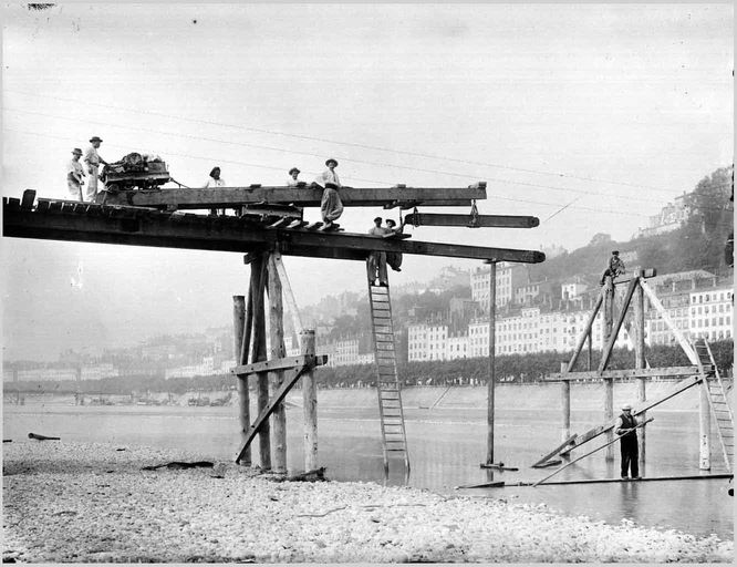 Pont routier de la Boucle, puis pont routier Winston-Churchill (détruit)