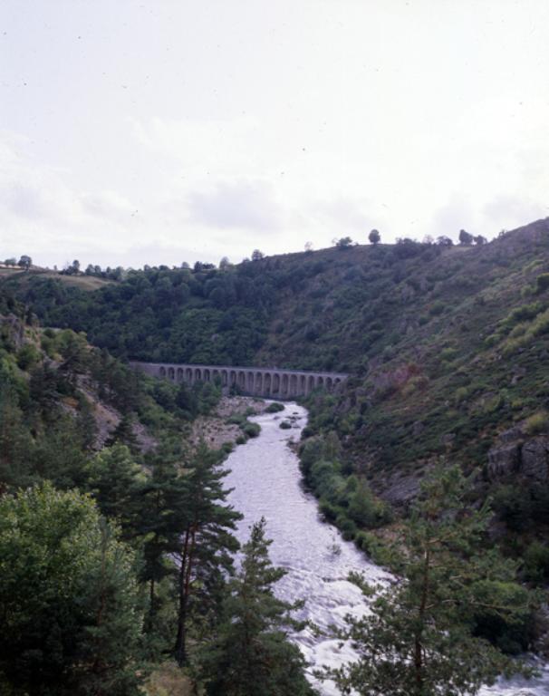 Viaduc de Chapeauroux ou viaduc du Nouveau-Monde