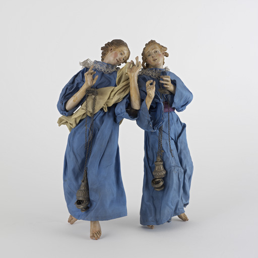 Ensemble de deux statuettes d'anges thuriféraires (santons napolitains)