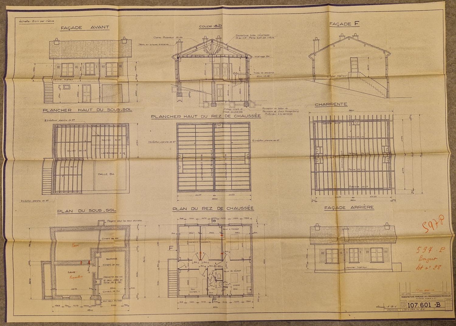 Plans, coupes et élévations d'une maison "Castor" semi-enterrée pour la cité du Clos-Chanturgue