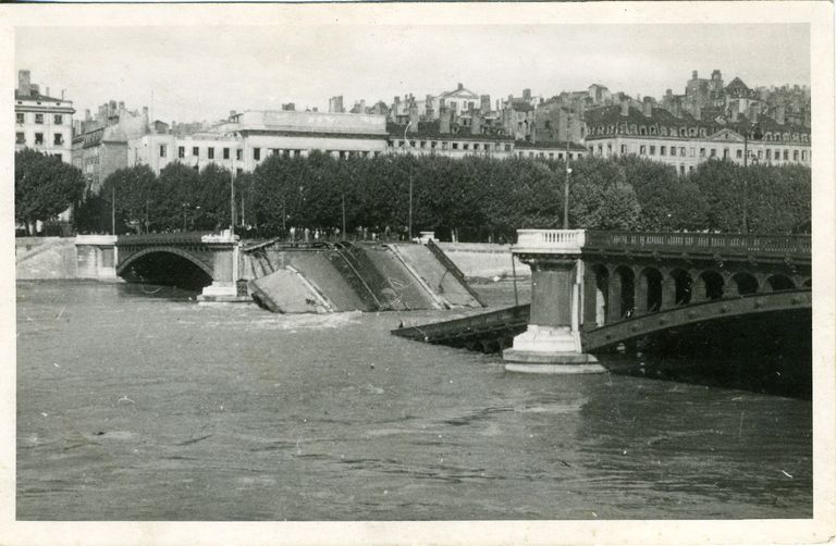 Pont Morand, puis pont du Bâtiment, puis pont Morand (détruit) ; culée (vestiges)