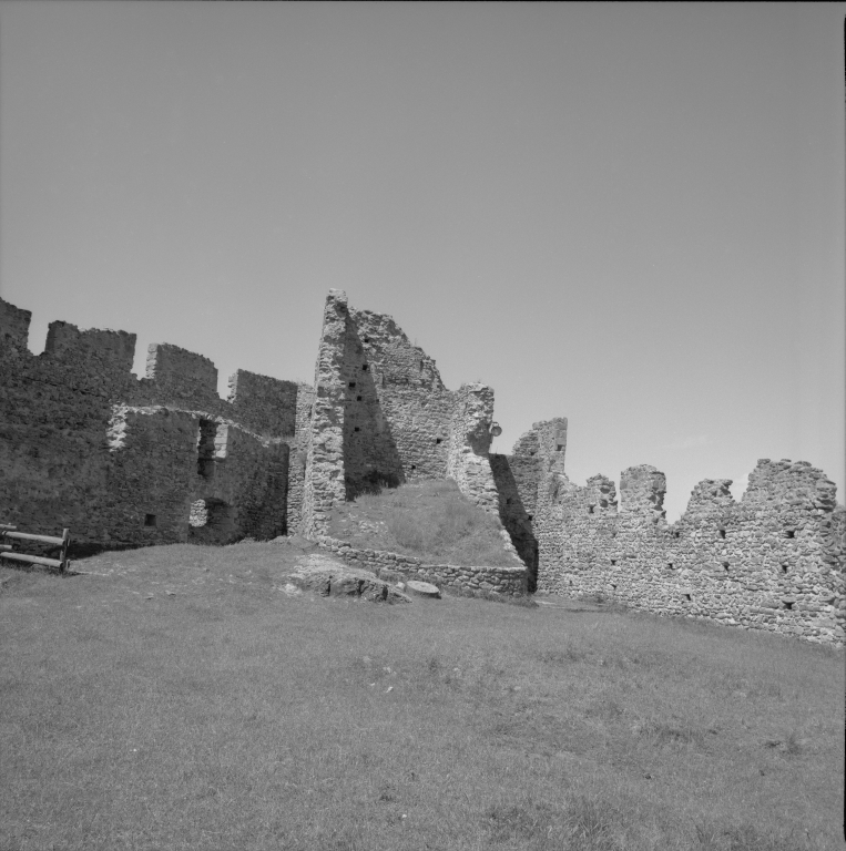 Château fort de Couzan