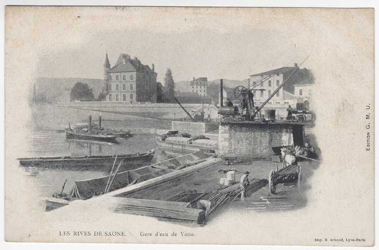 Gare d'eau de Vaise de la Compagnie Générale de Navigation HPLM actuellement stade Boucaud