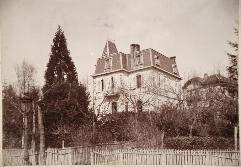 Maison, dite villa Nicoullaud n° 3, puis hôtel de voyageurs, Hôtel Gentil Castel