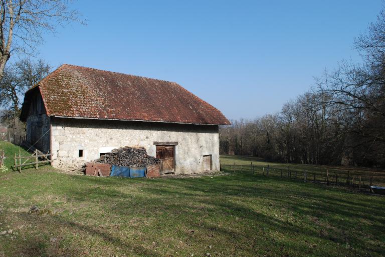 Grange-étable du domaine de Châteaupair