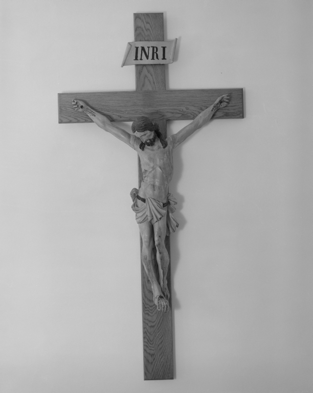 Croix : Christ en croix