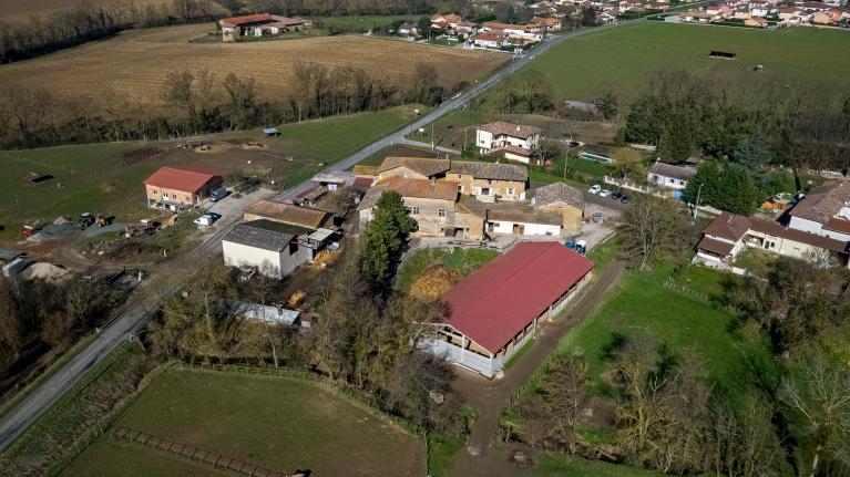 Ancien prieuré de Monberthoud, actuellement centre équestre