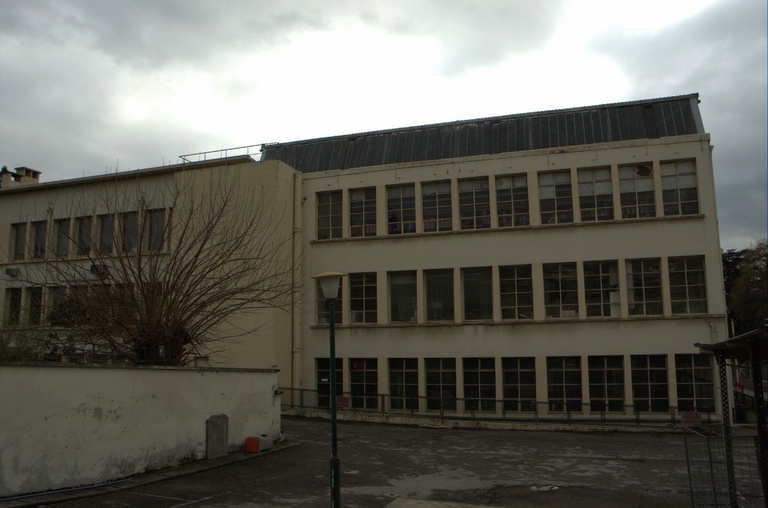 Usine de chaussures dite Chaussures Charles Jourdan France