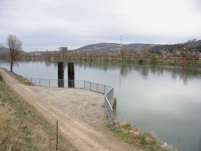 Bac, puis bac à traille de Givors (disparus)