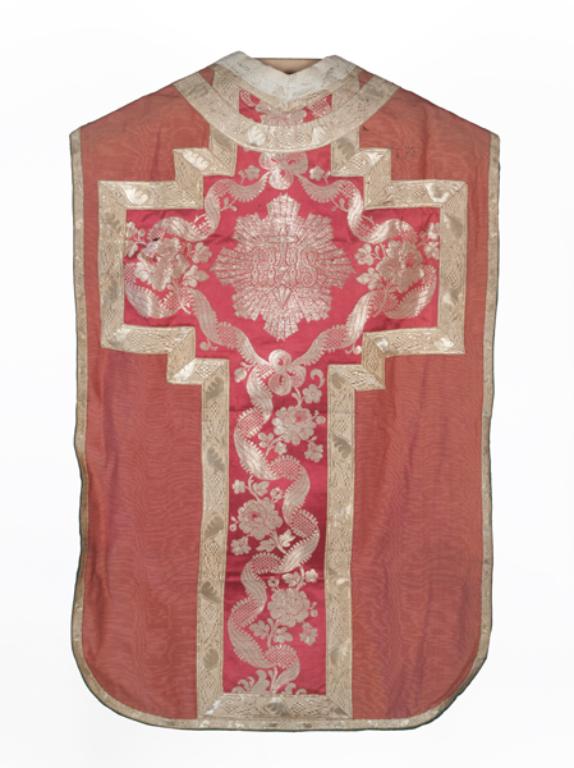 chasuble : ornement rouge