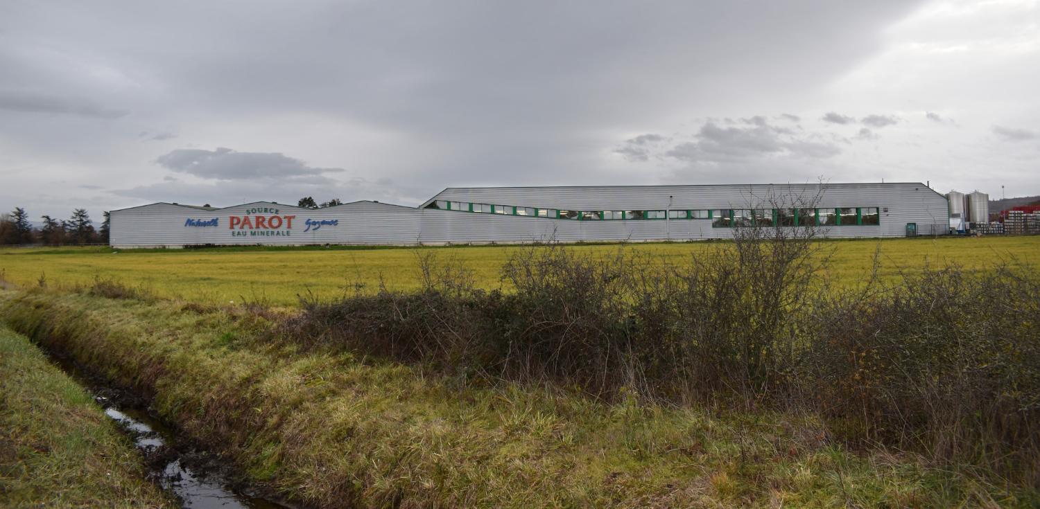 usine de mise en bouteilles des eaux minérales Parot