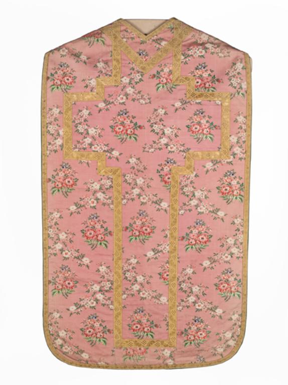 chasuble, étole, manipule, voile de calice, bourse de corporal : ornement rose