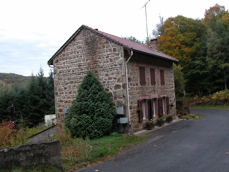 Présentation de la commune d'Essertines-en-Châtelneuf