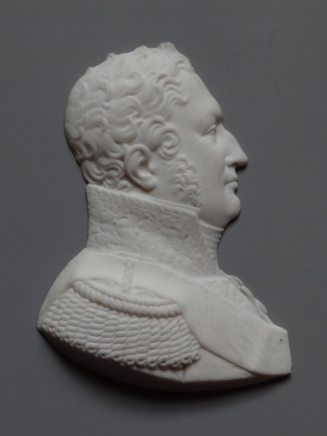 Profil de Louis-Philippe duc d'Orléans en porcelaine de Sèvres