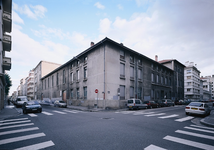 Usine de pâtes alimentaires de la Société Générale de Pâtes Alimentaires de France Hartaut Ghiglione et Scaramelli puis pâtes Brun actuellement collège Vendôme