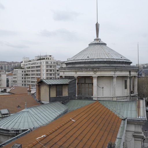 Musée Guimet ou musée des Religions puis patinoire dite Palais de Glace puis muséum d'histoire naturelle et musée Guimet, actuellement Muséum