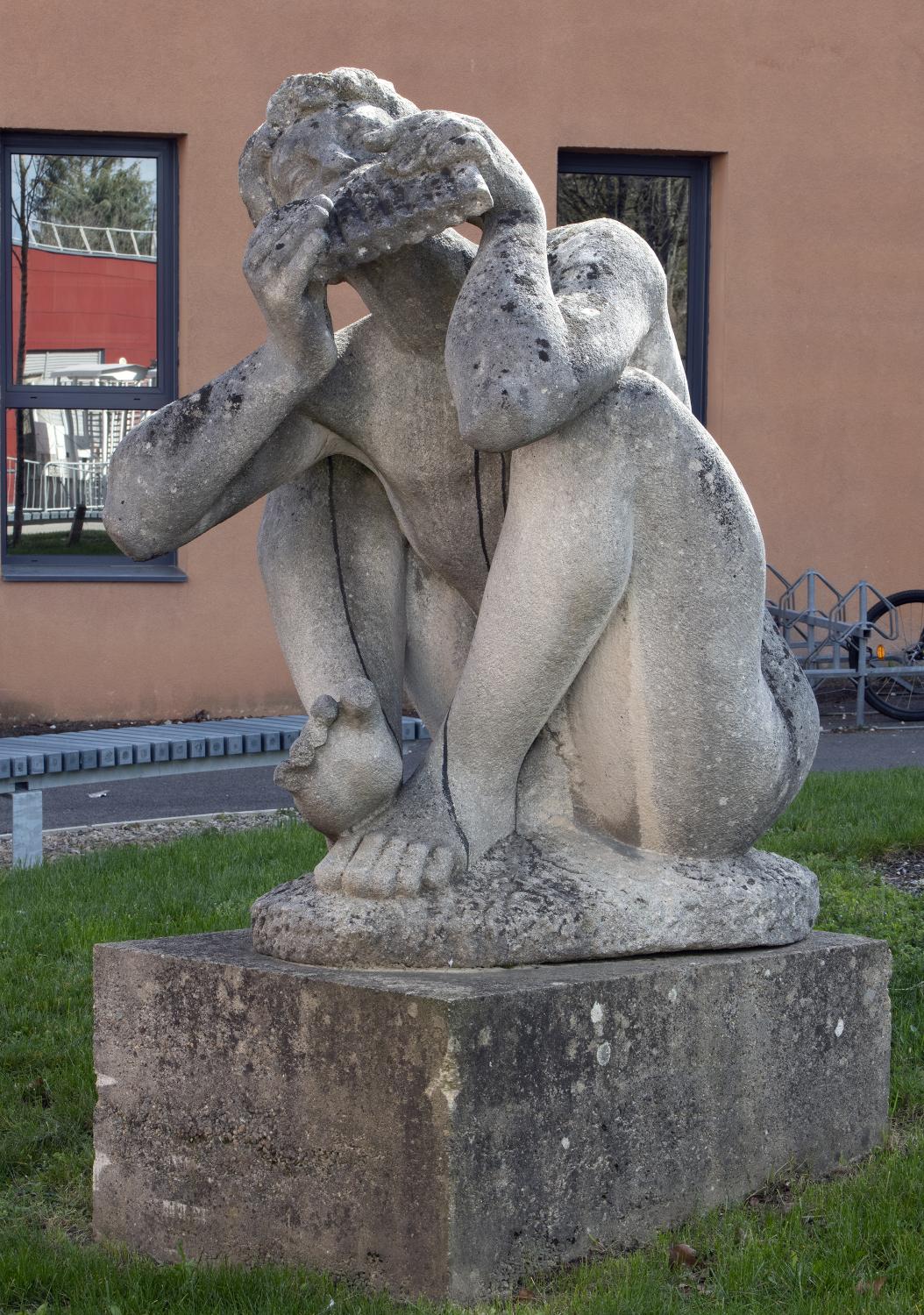 Sculpture (ronde-bosse) : Berger jouant de la flûte