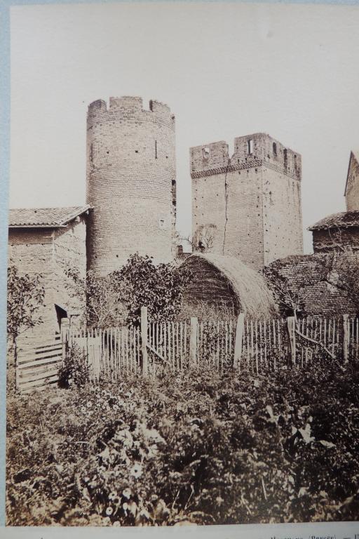 Château-fort d'Ambérieux-en-Dombes (vestiges)