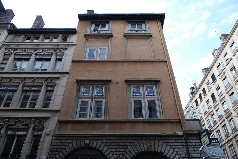 Halle aux grains ou loges de la grenette ou Grenette