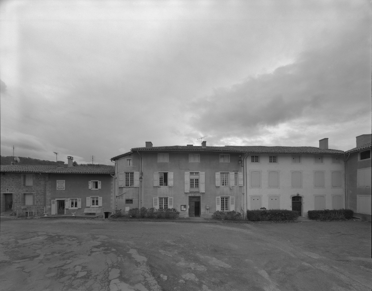Maison de chanoinesse (maison de Madame de Saint-Paul), puis école primaire et logement