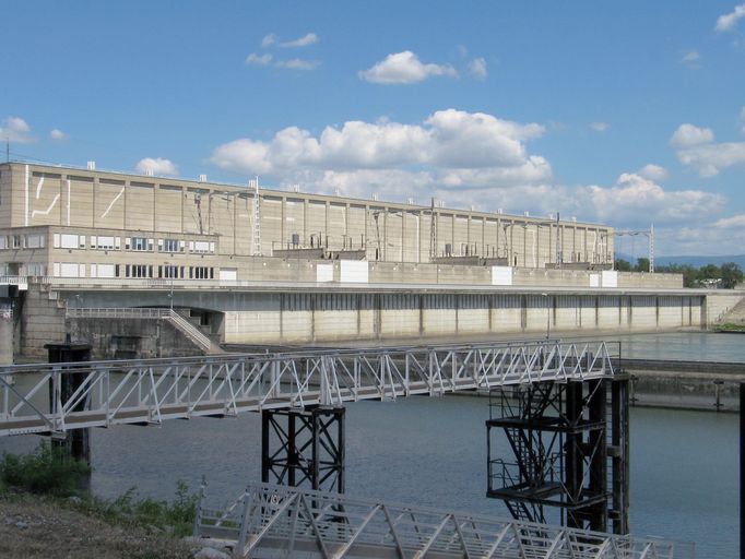 Centrale hydroélectrique dite centrale électrique de Beauchastel, écluse, pont routier