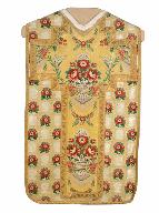 chasuble, manipule, 2 étoles, voile de calice, bourse de corporal : ornement doré