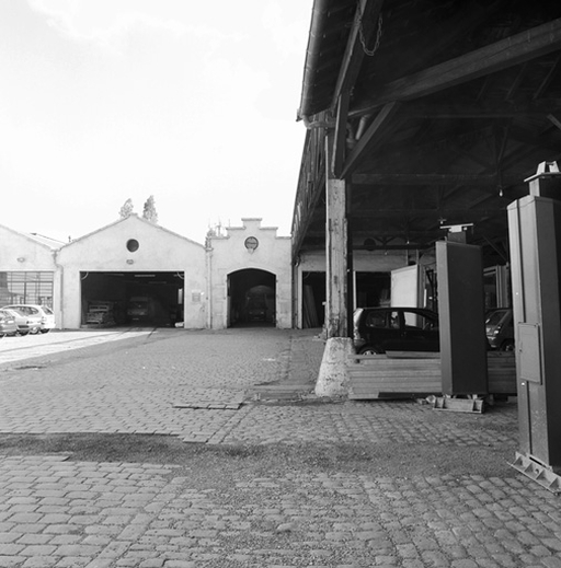 Usine de matériel ferroviaire dite Gavand, Frainet et Cie, camion de chemin de fer PLM, puis Laroye et Lambotte garage de réparation automobile puis la société pour exploitation de véhicules électriques SA actuellement Dauphin affichage