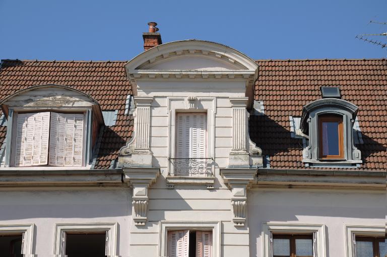 Maison, puis demeure d'architecte, dite Villa des Marronniers, actuellement immeuble, dit Les Marronniers