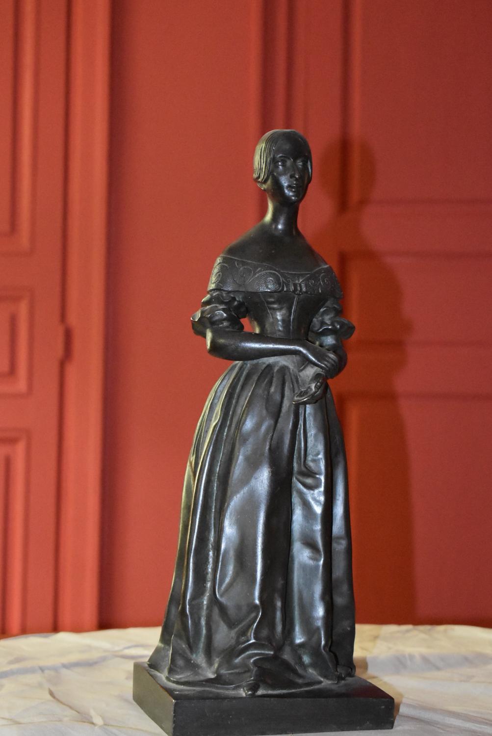 Statuette - Hélène de Mecklembourg-Schwerin