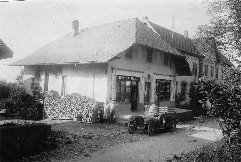 Epicerie-boulangerie, puis habitation